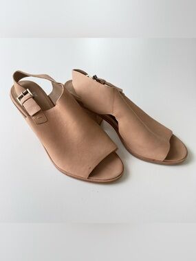 Women’s Open-Toe Slingback Heels in Nude